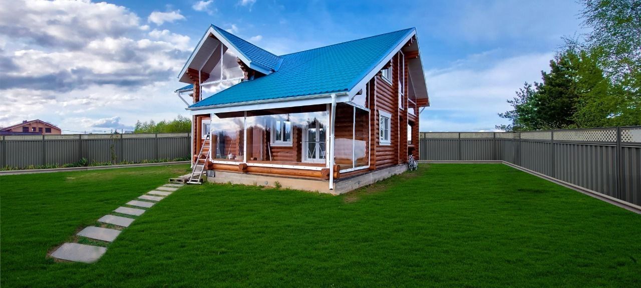 Мягкие окна на веранде загородного дома в Киржаче